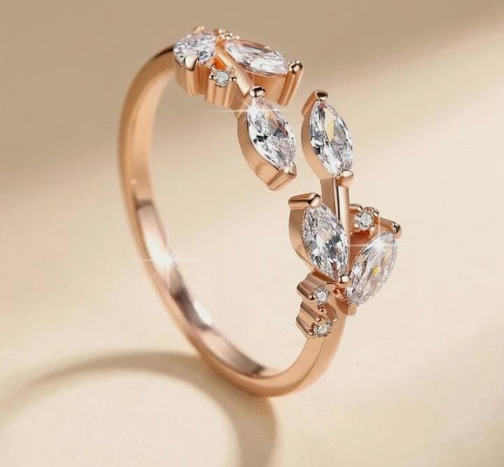 Myki Beautiful Leaves Design Ring